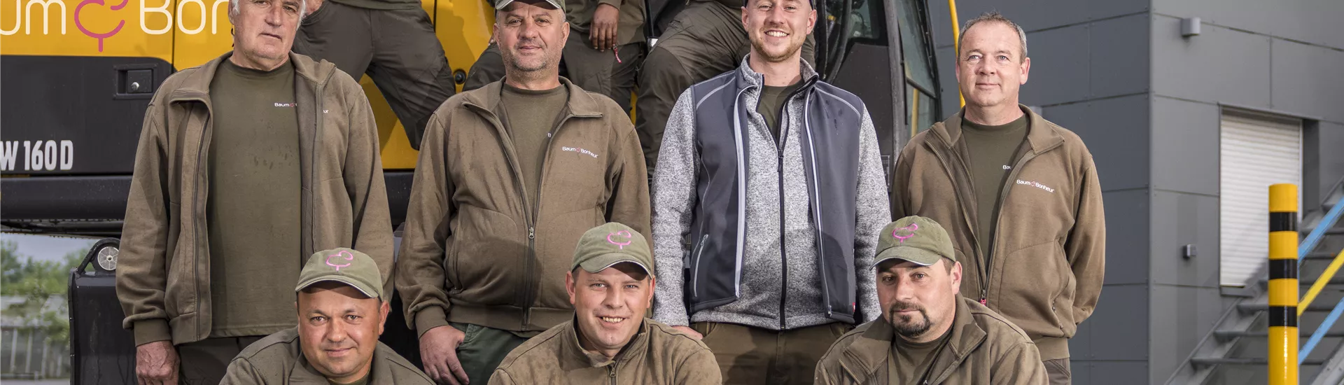 2024-05-16-verladehof-6064-bb-logo_53725224190_o.jpg 2024-05-16-verladehof-6064-bb-logo_53725224190_o.jpg