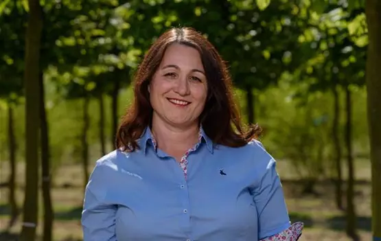 Tatjana Knack Verkauf RUS.jpg